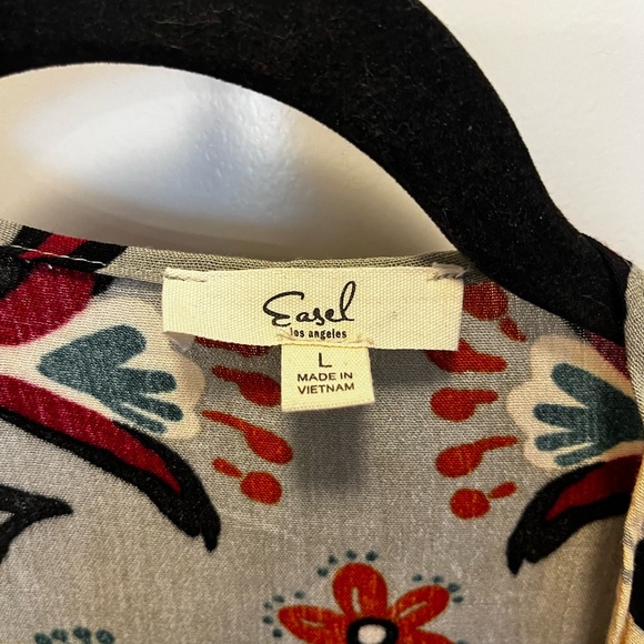 Easel Duster - Picture 2 of 3